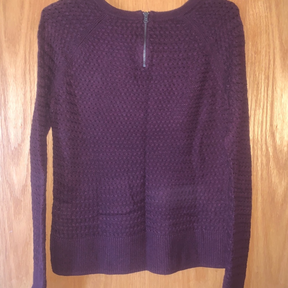 American eagle maroon American eagle sweater